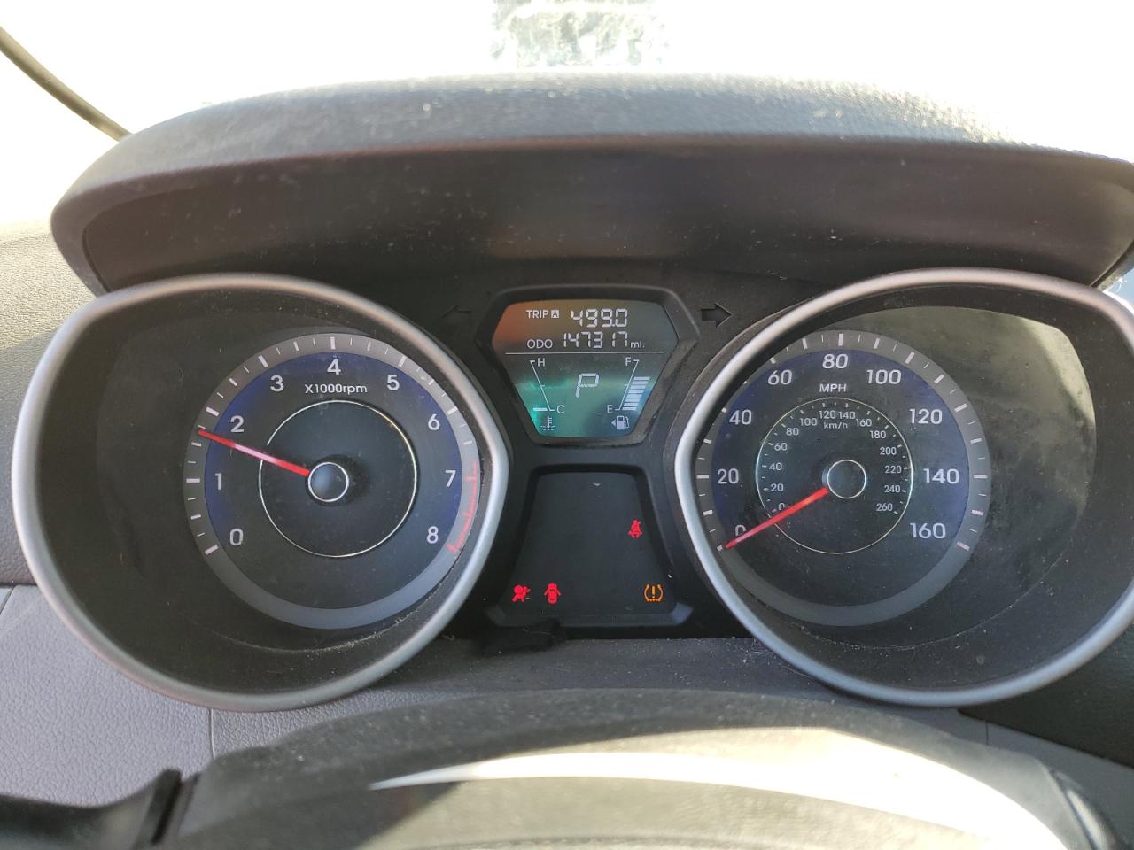 2013 Hyundai Elantra - Image 9