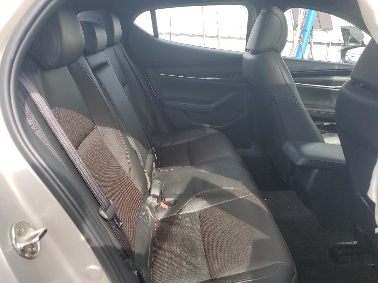 2022 Mazda 3 - Image 10