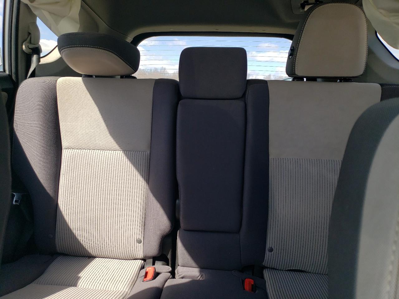 2014 Toyota RAV 4 - Image 10
