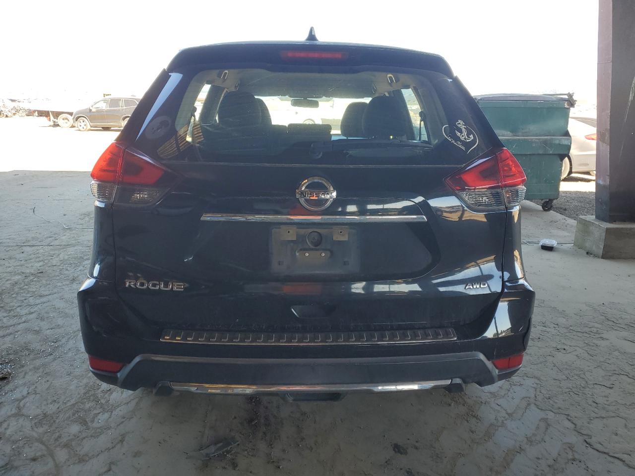 2017 Nissan Rogue - Image 6