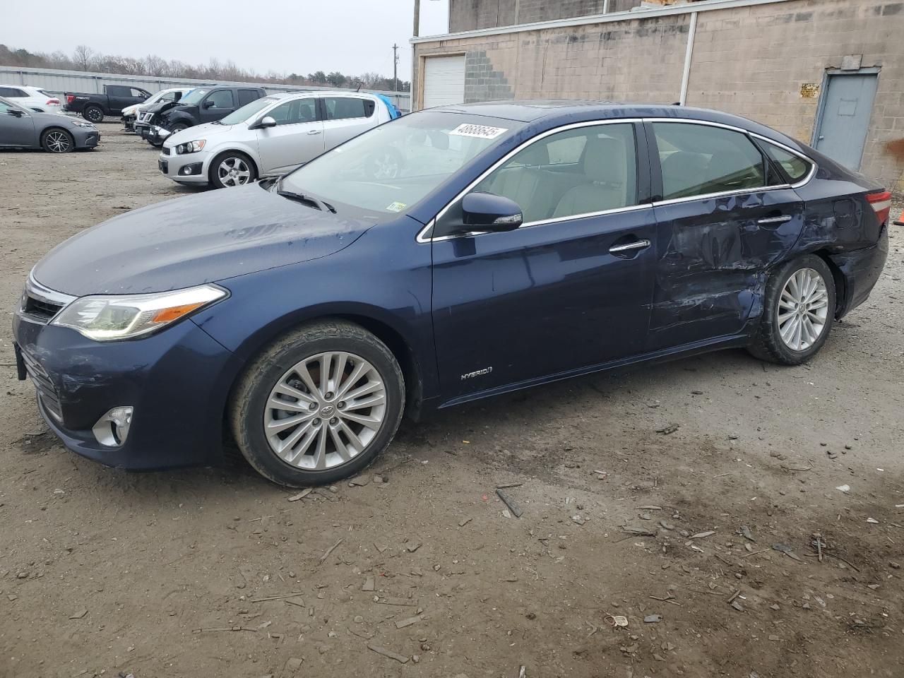 2013 Toyota Avalon - Image 1