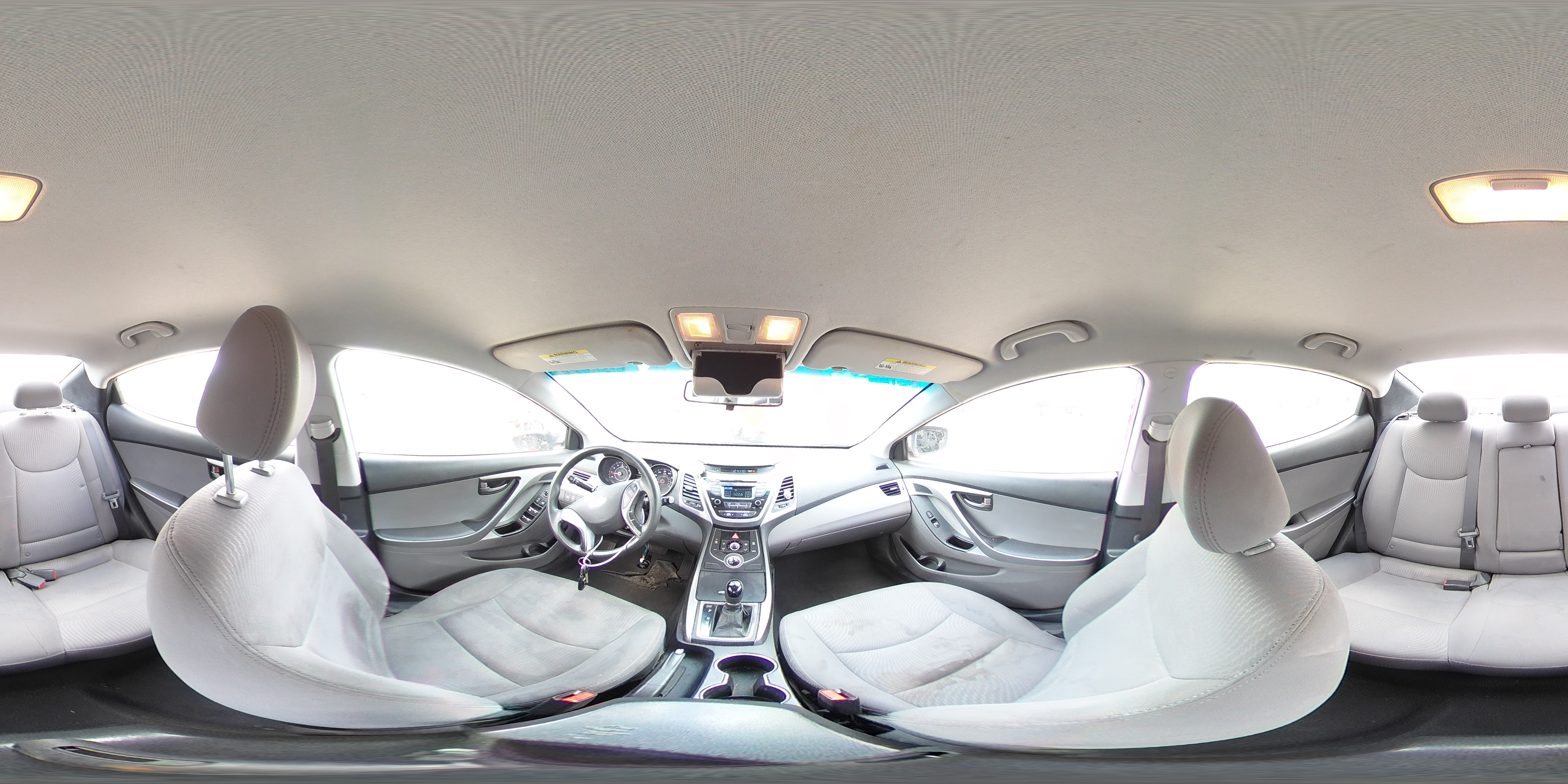 2016 Hyundai Elantra - Image 13