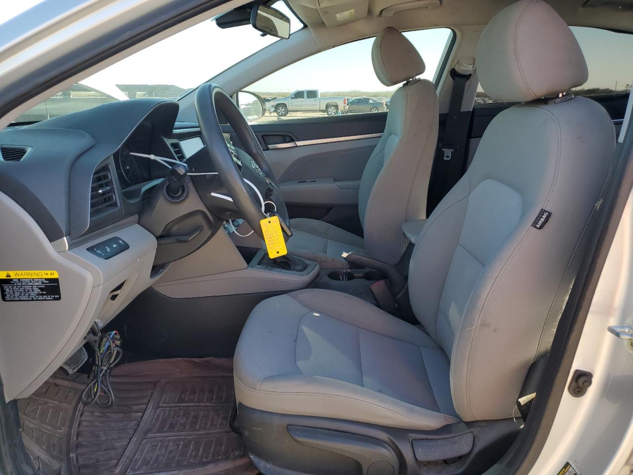 2019 Hyundai Elantra - Image 7