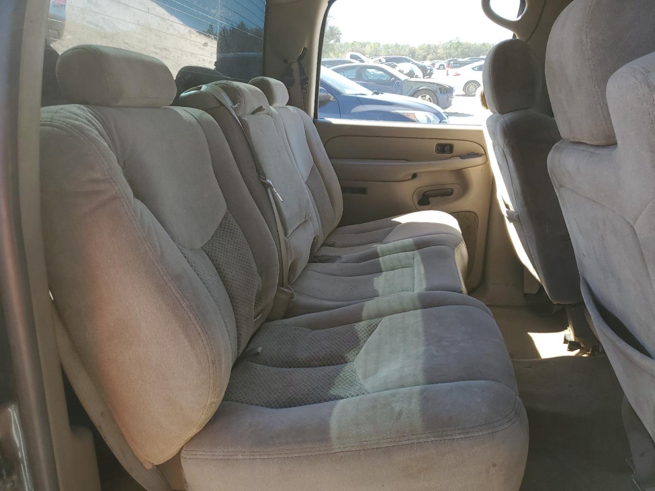2006 Chevrolet Silverado - Image 10
