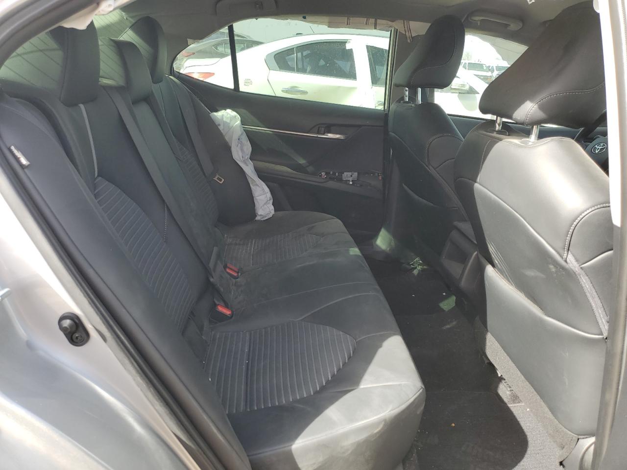 2022 Toyota Camry - Image 10