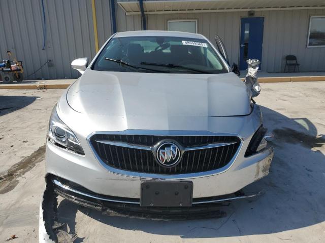 Sedans BUICK LACROSSE 2017 Srebrny