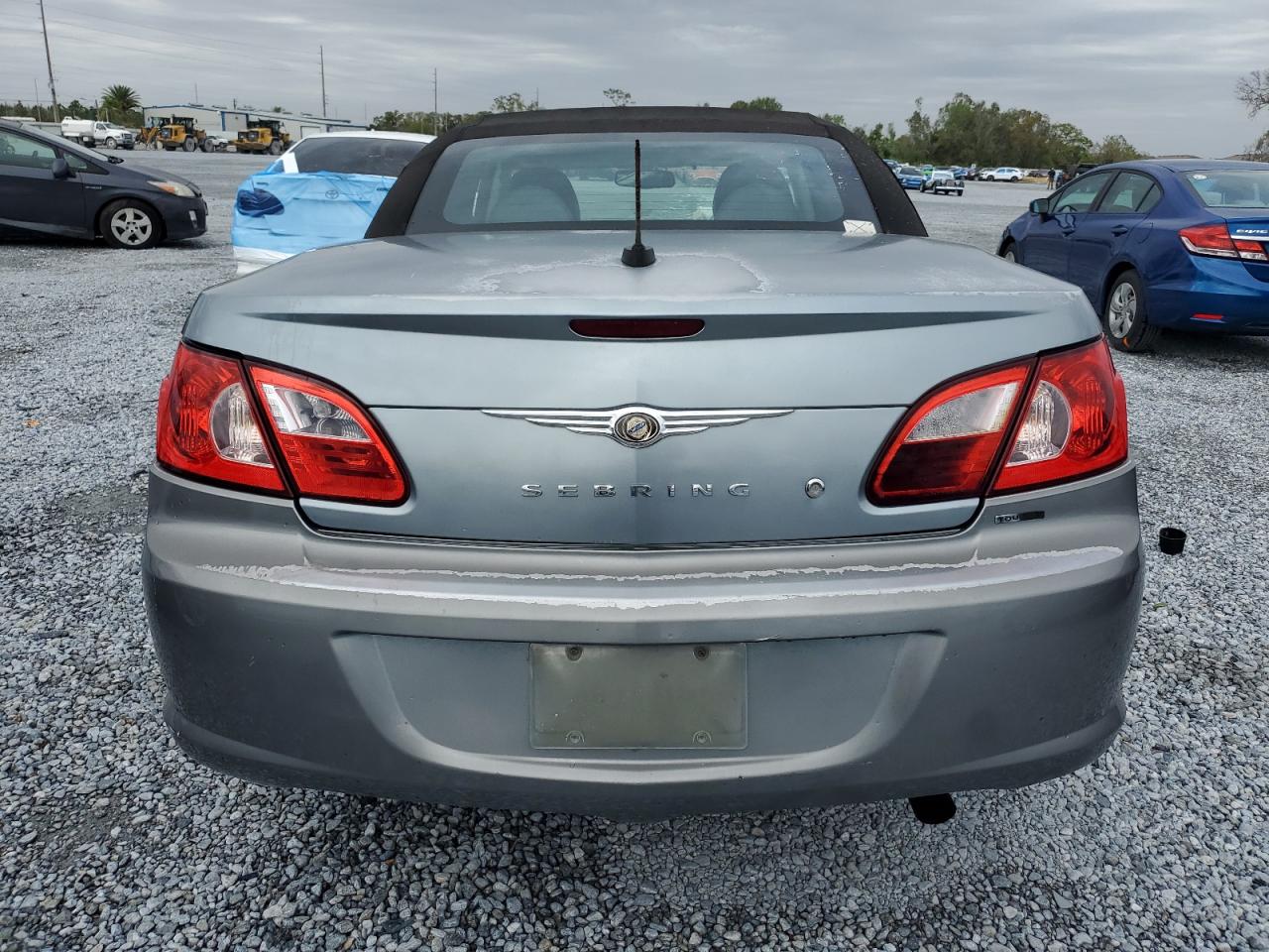 2008 Chrysler Sebring - Image 6