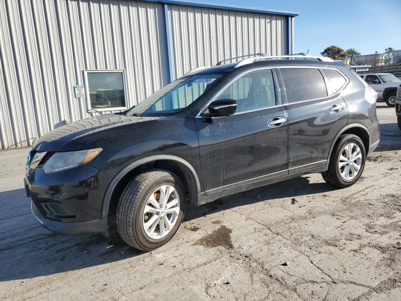 2015 Nissan Rogue - Image 1