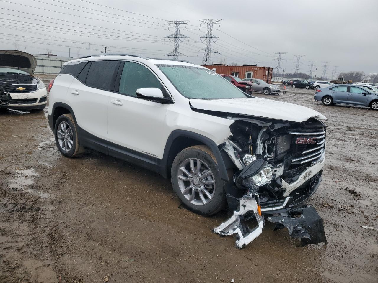2022 GMC Terrain - Image 4