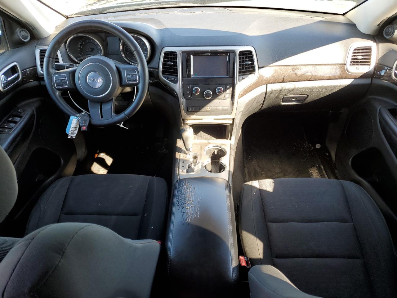 2012 Jeep Grand Cherokee - Image 8