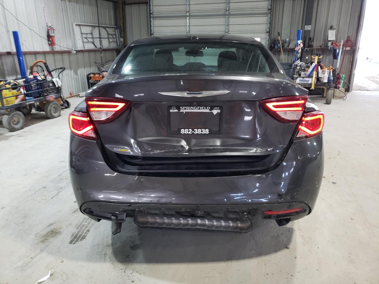 2015 Chrysler 200 - Image 6
