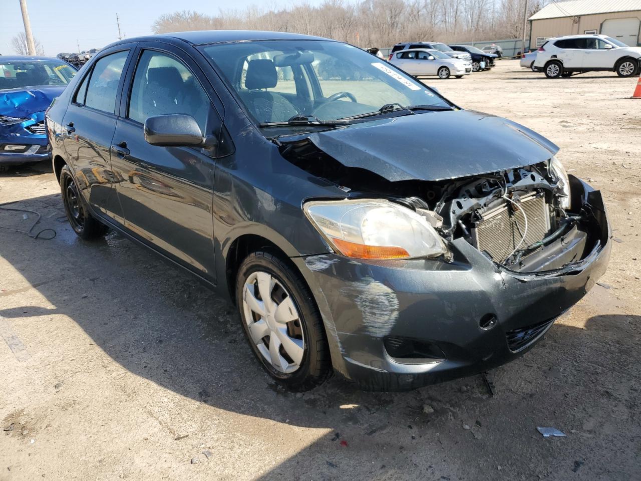 2010 Toyota Yaris - Image 4
