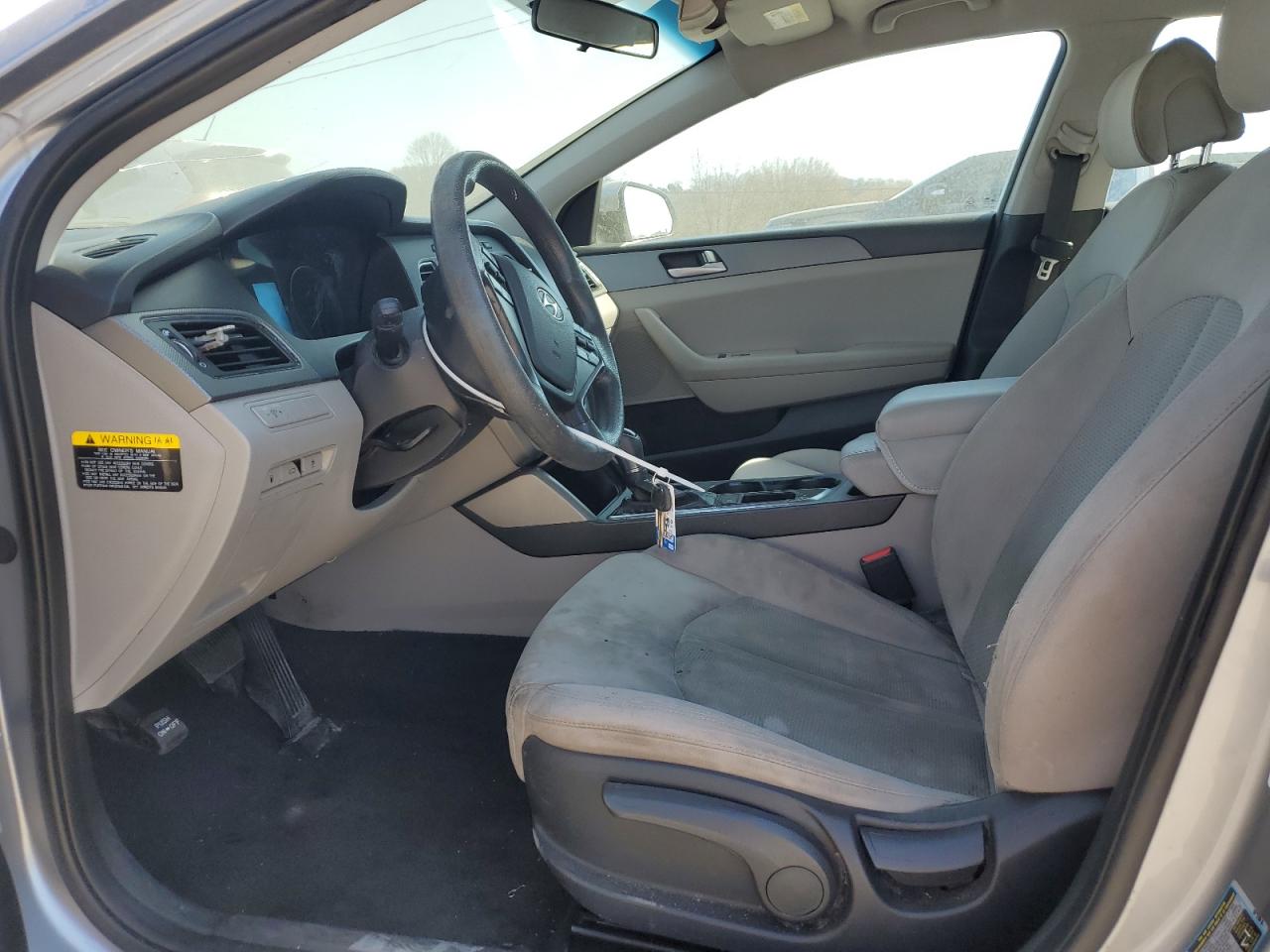 2017 Hyundai Sonata - Image 7