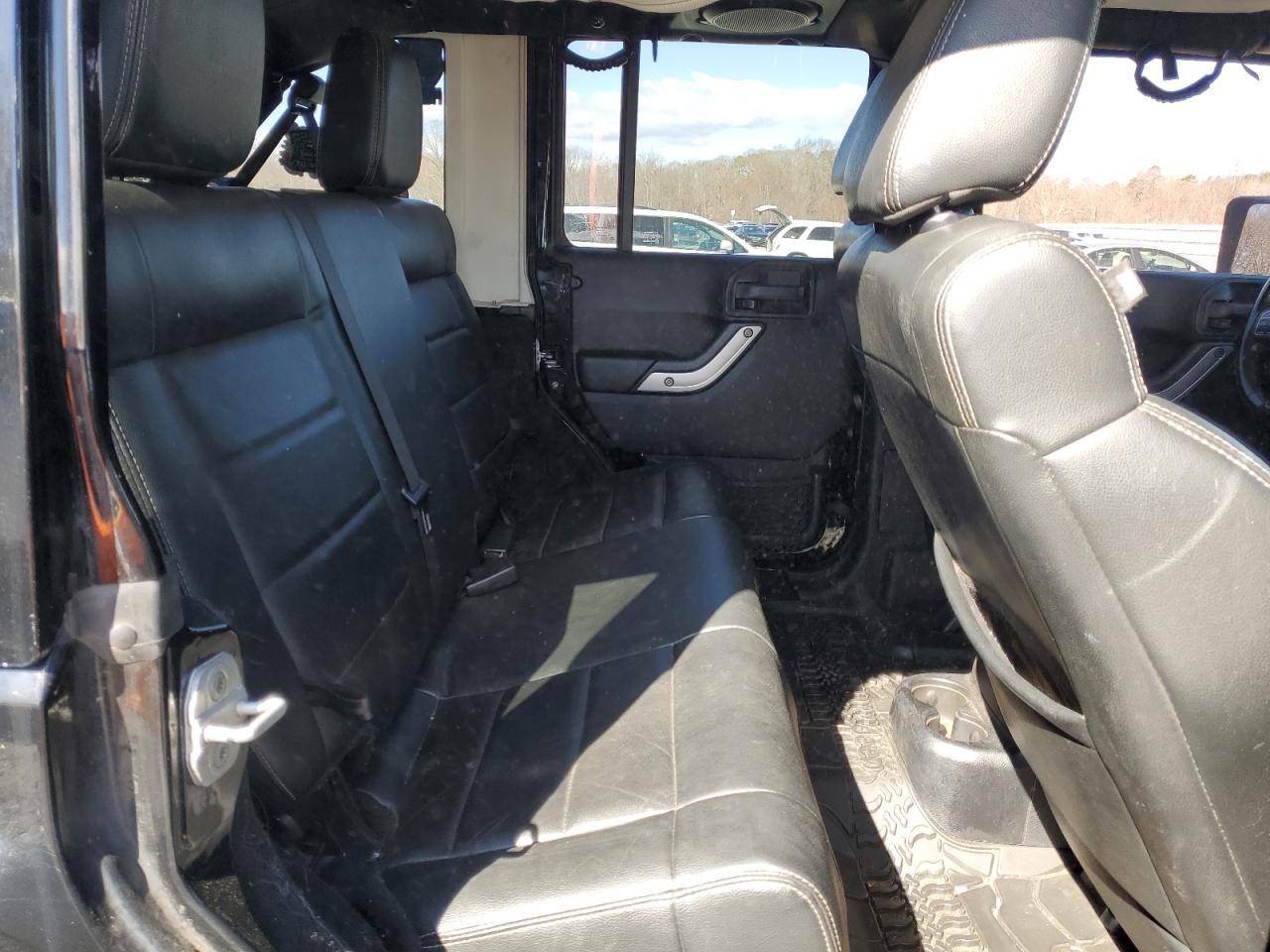 2012 Jeep Wrangler - Image 10