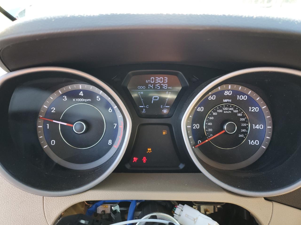 2012 Hyundai Elantra - Image 9
