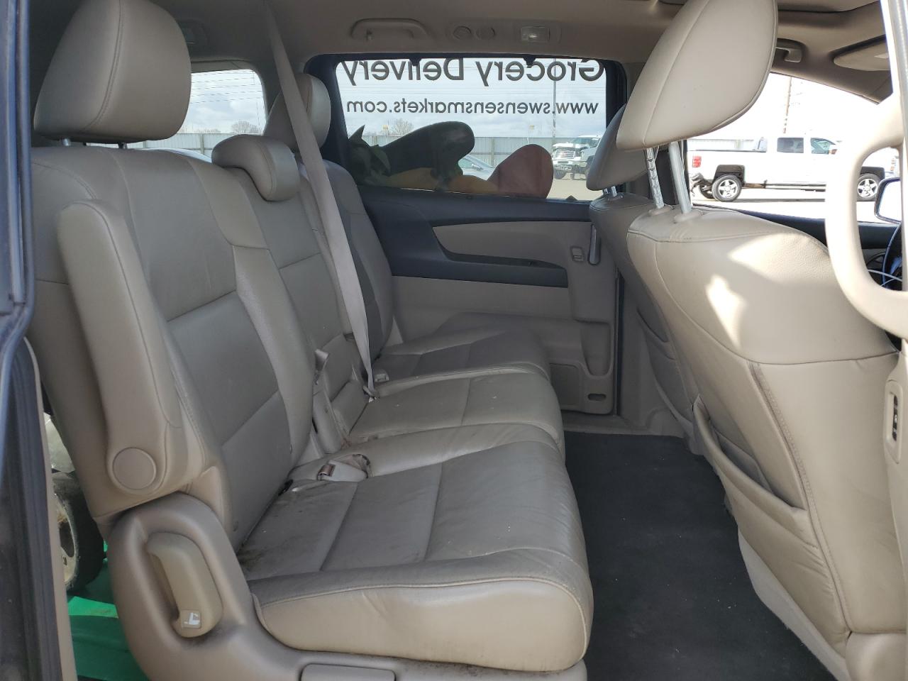 2012 Honda Odyssey - Image 11