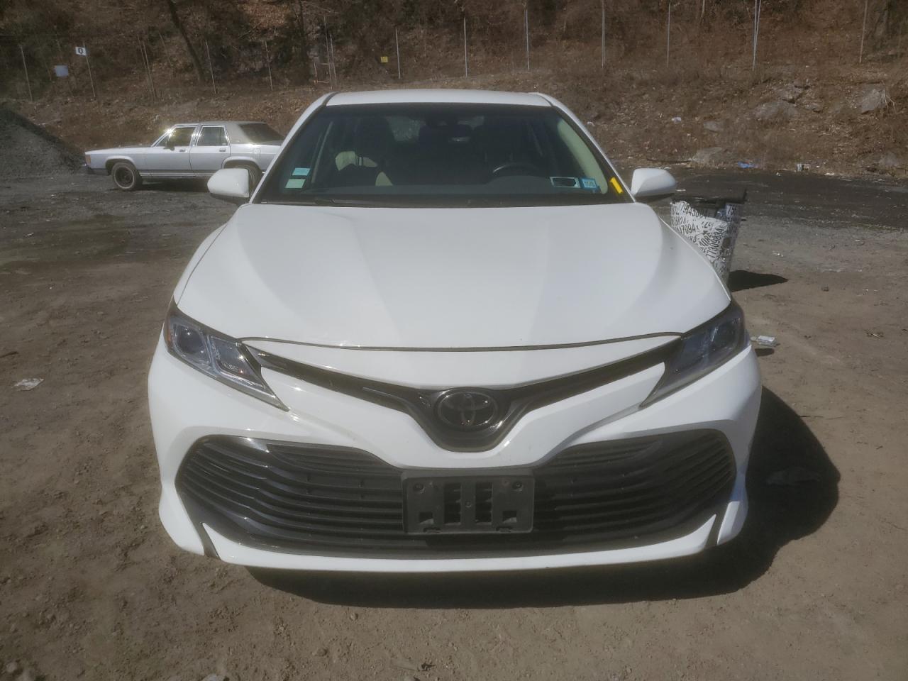 4T1B11HKXJU599139 TOYOTA CAMRY 2018