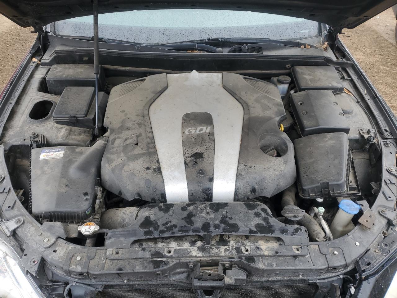2012 Hyundai Genesis - Image 12