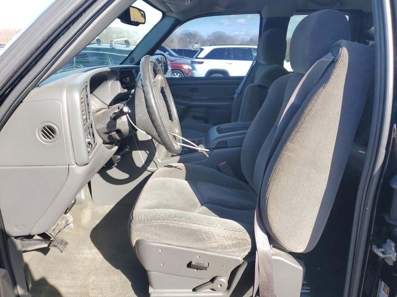 2005 Chevrolet Silverado - Image 7