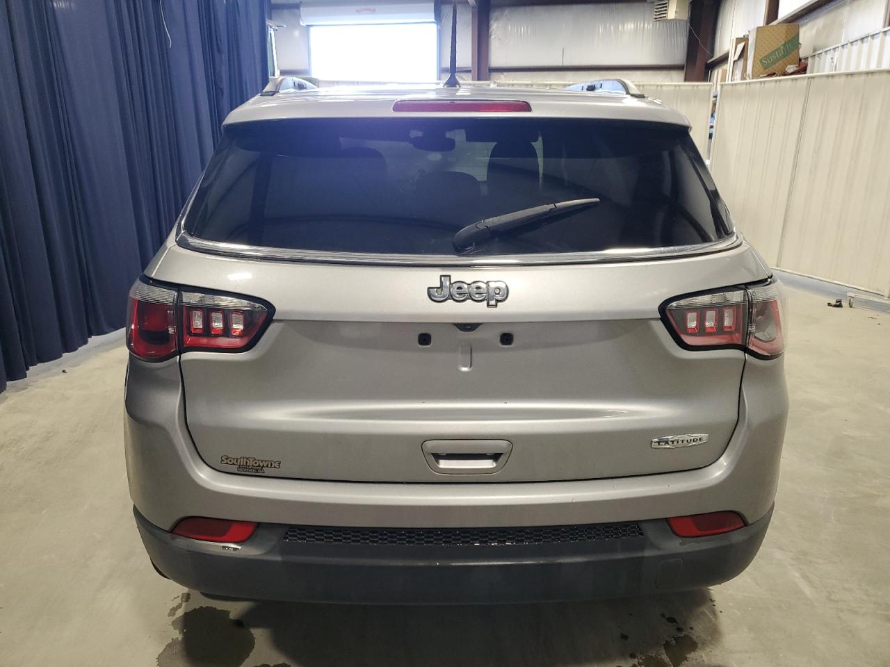 2018 Jeep Compass - Image 6