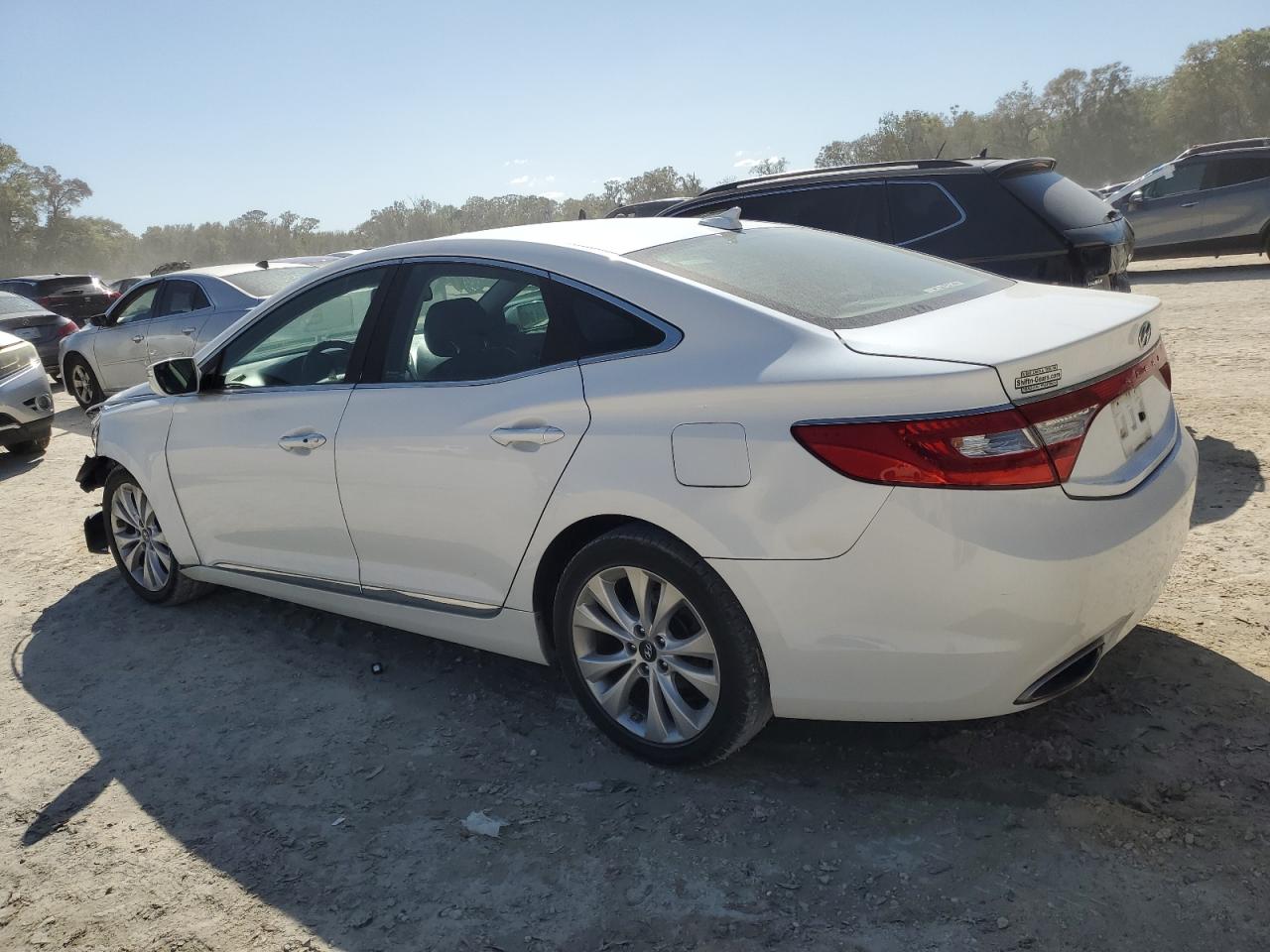 2014 Hyundai Azera - Image 2