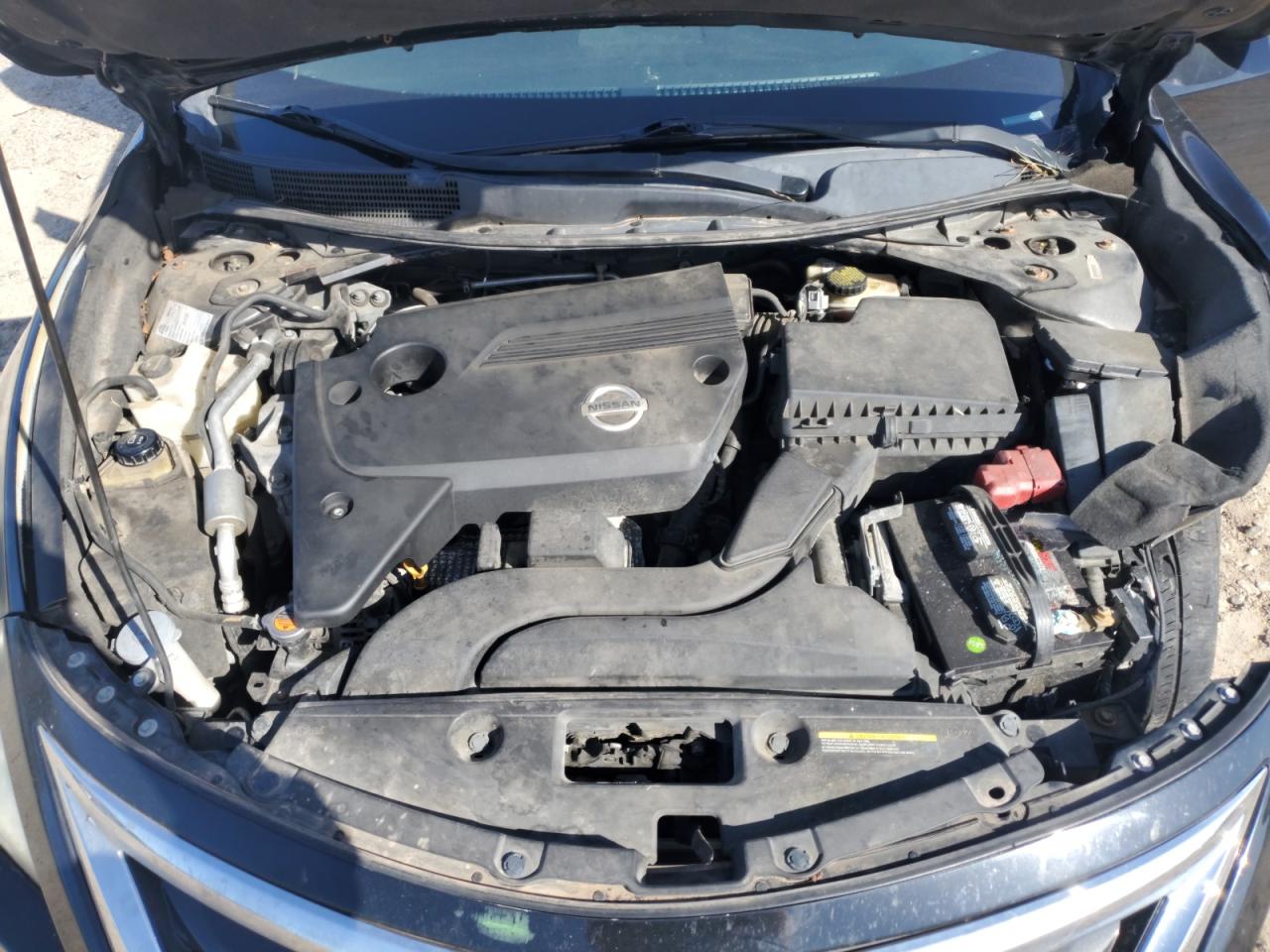2015 Nissan Altima - Image 13