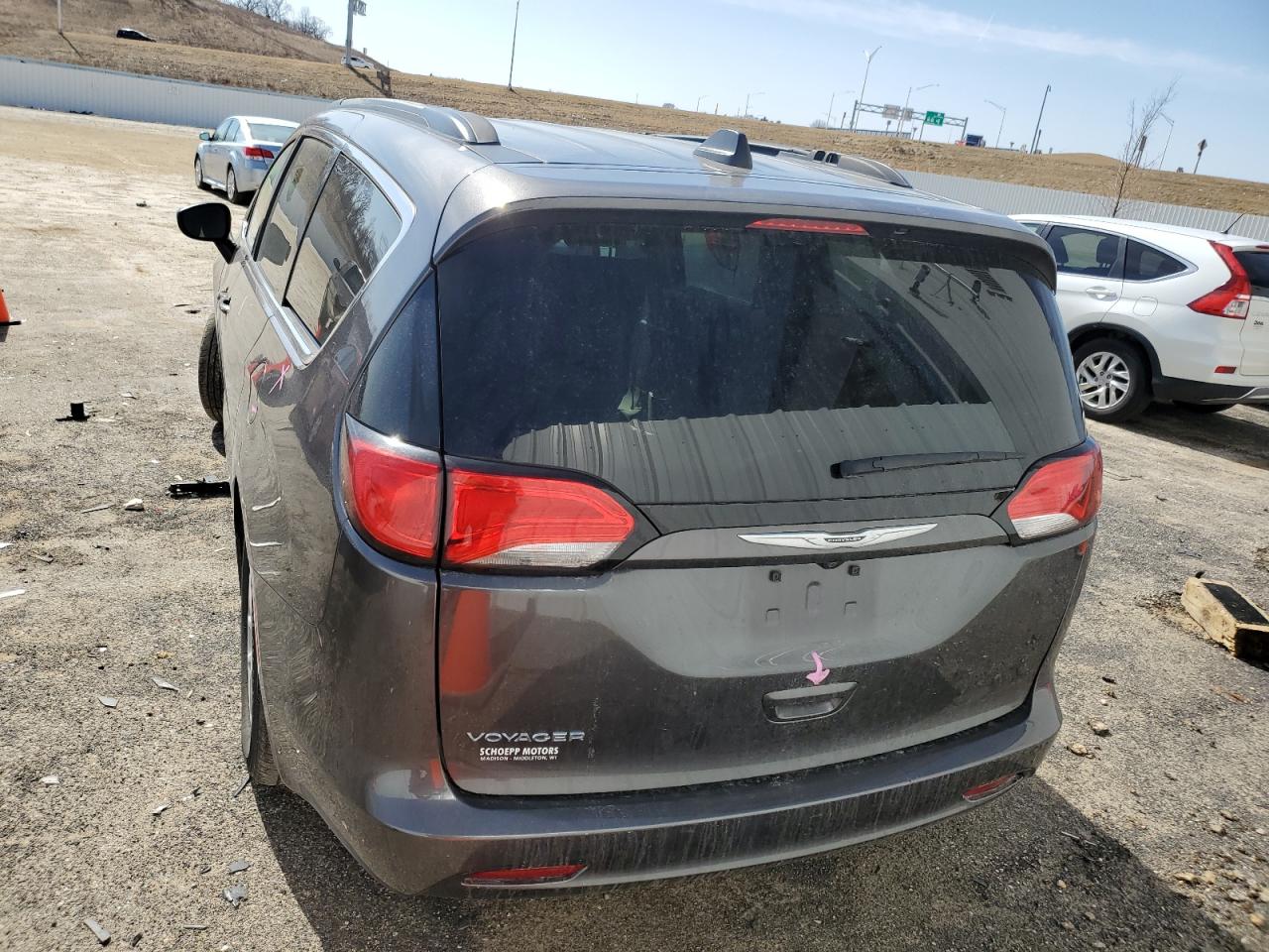 2021 Chrysler Voyager - Image 6