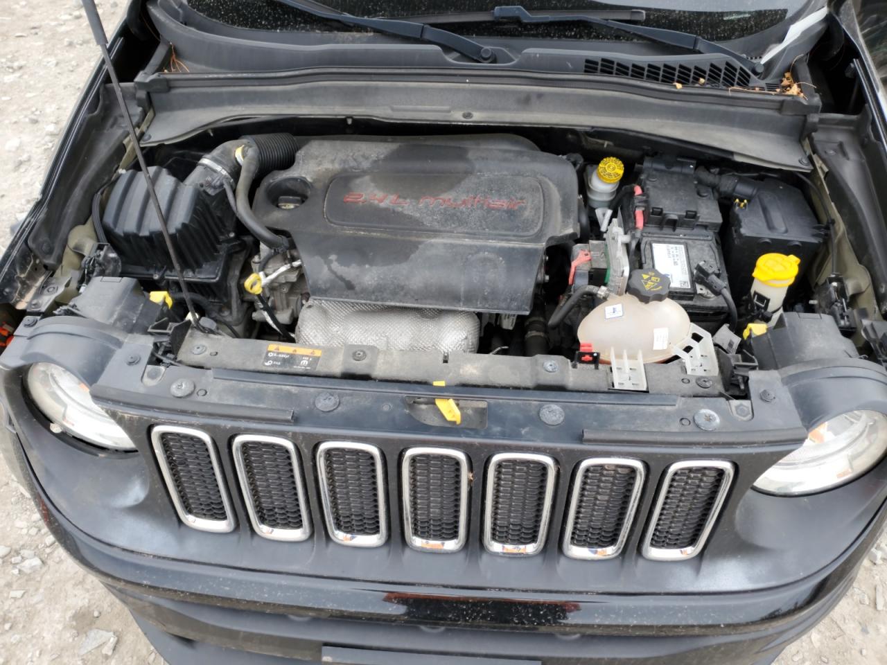 2016 Jeep Renegade - Image 11