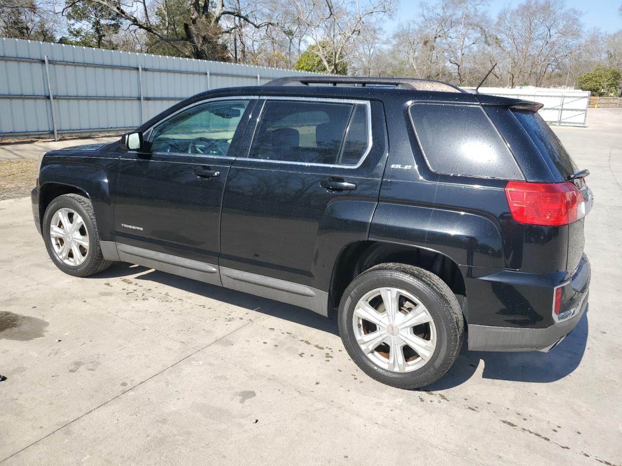 2017 GMC Terrain - Image 2