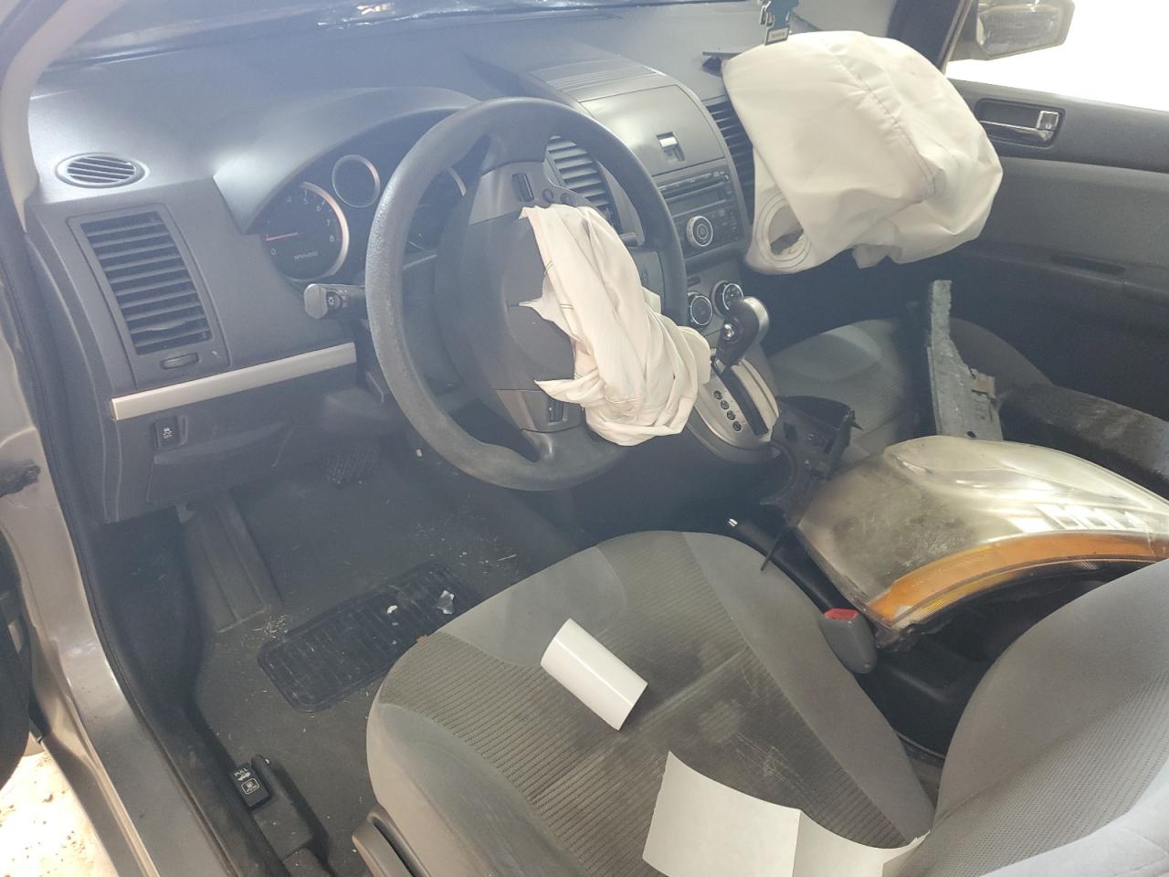2012 Nissan Sentra - Image 8