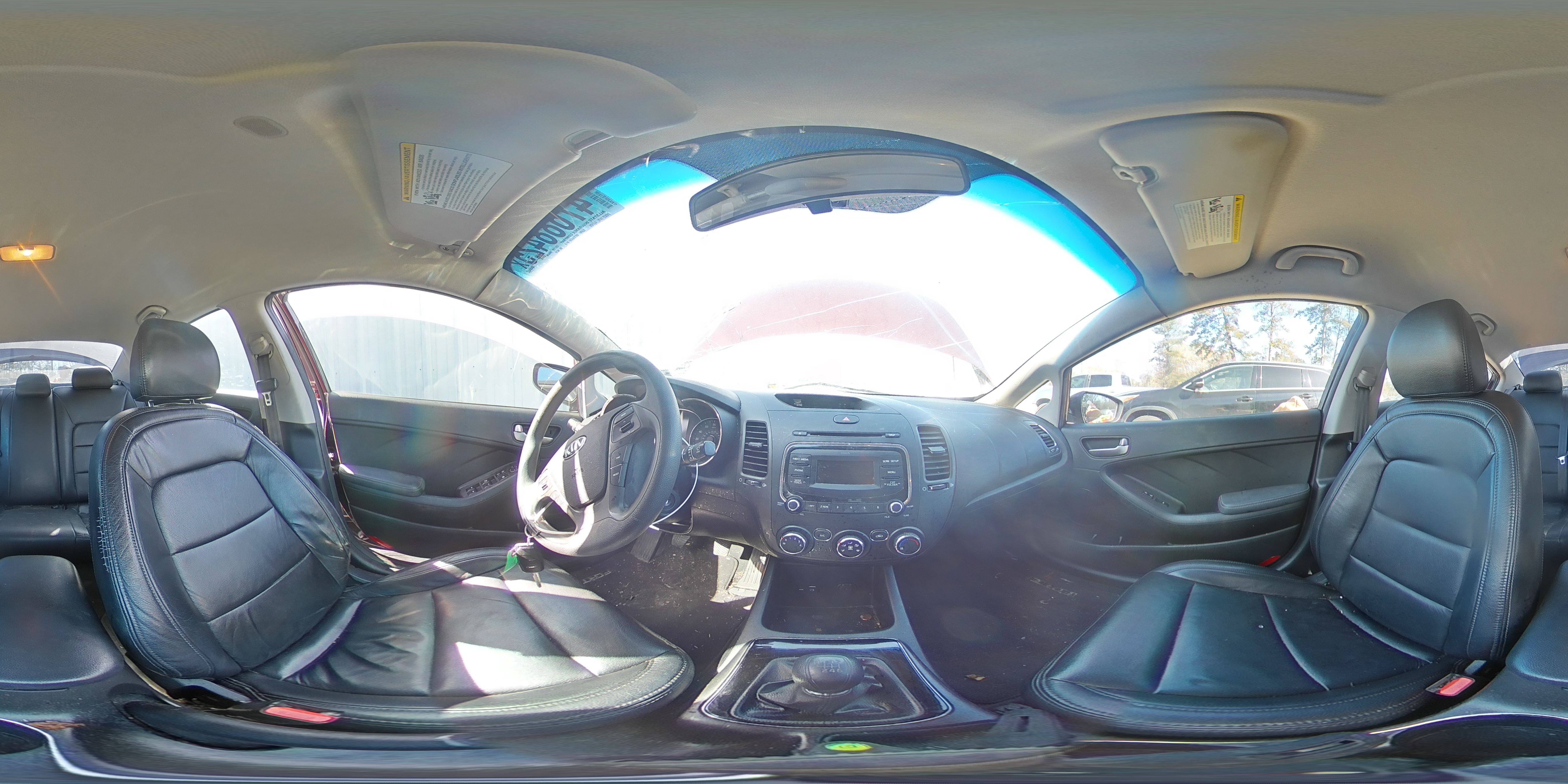 2017 Kia Forte - Image 12