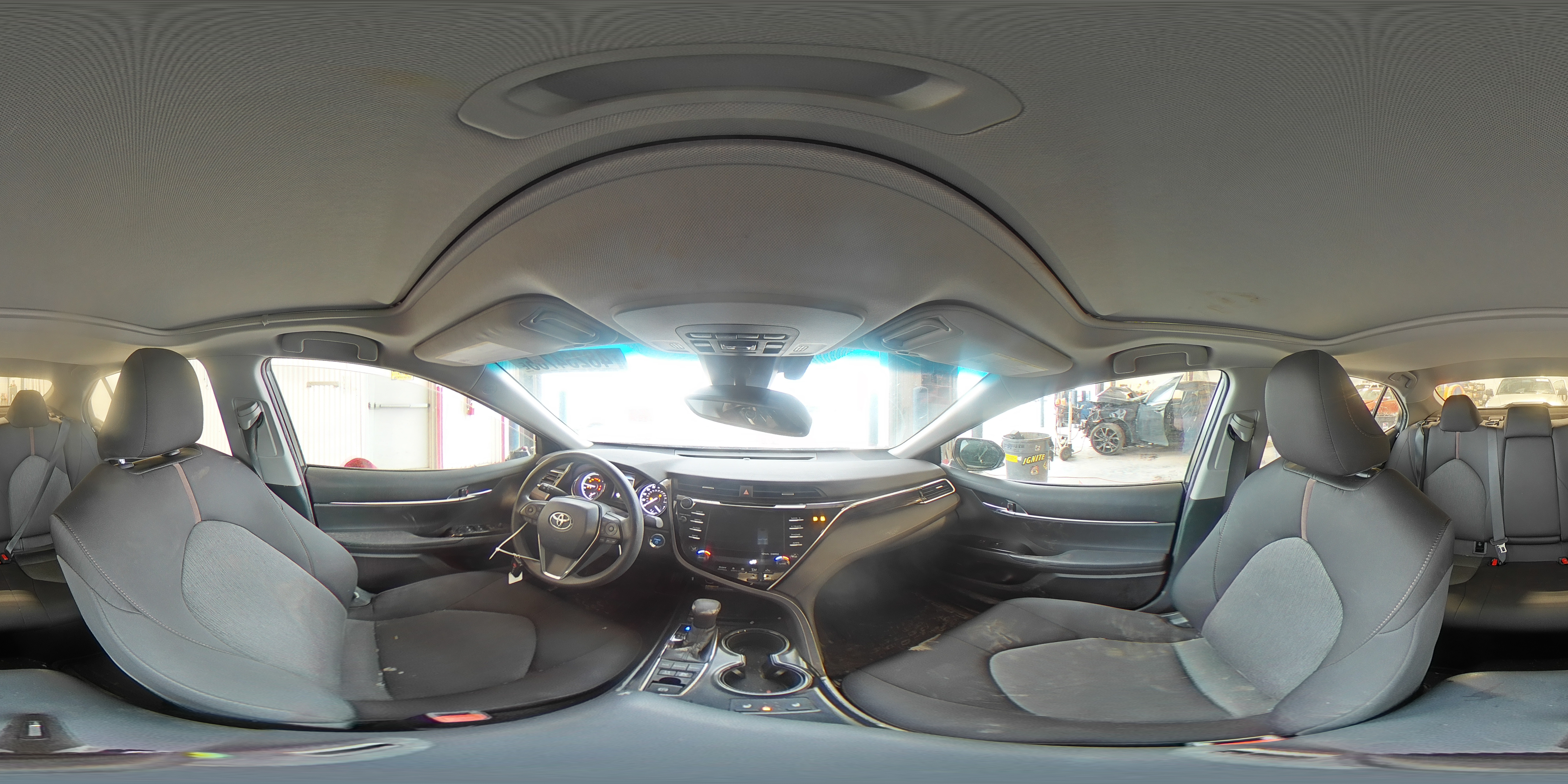 2018 Toyota Camry - Image 13