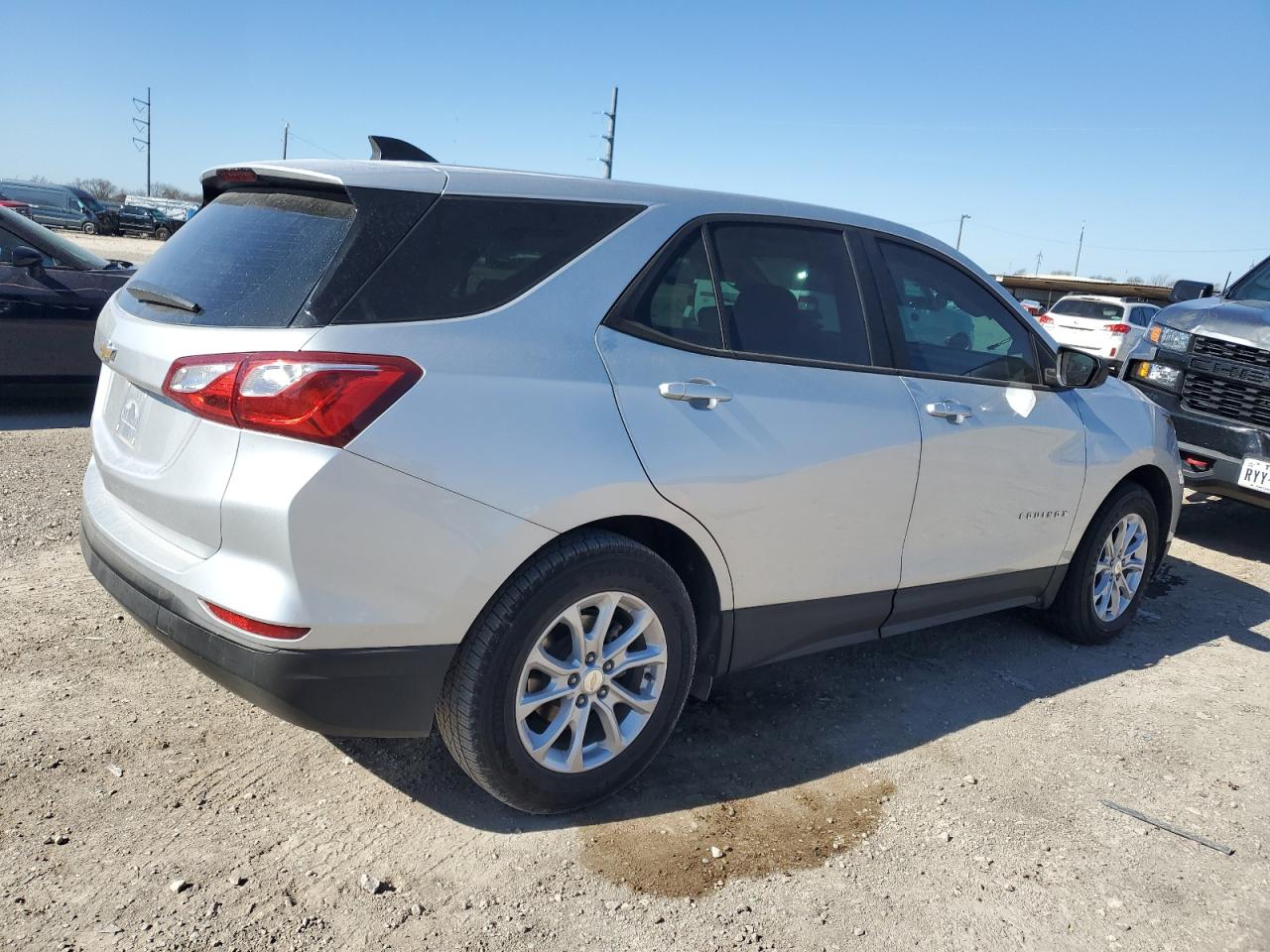 2020 Chevrolet Equinox - Image 3
