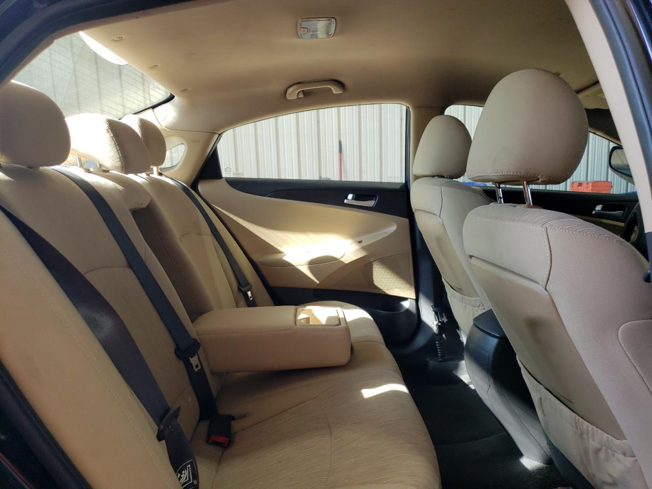 2012 Hyundai Sonata - Image 10