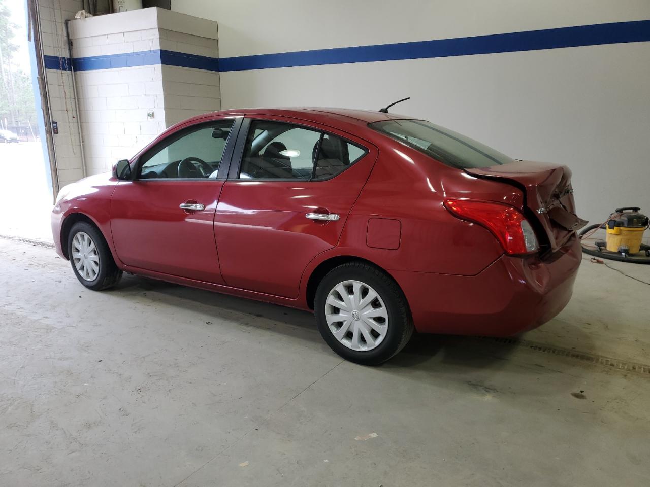 2012 Nissan Versa - Image 2