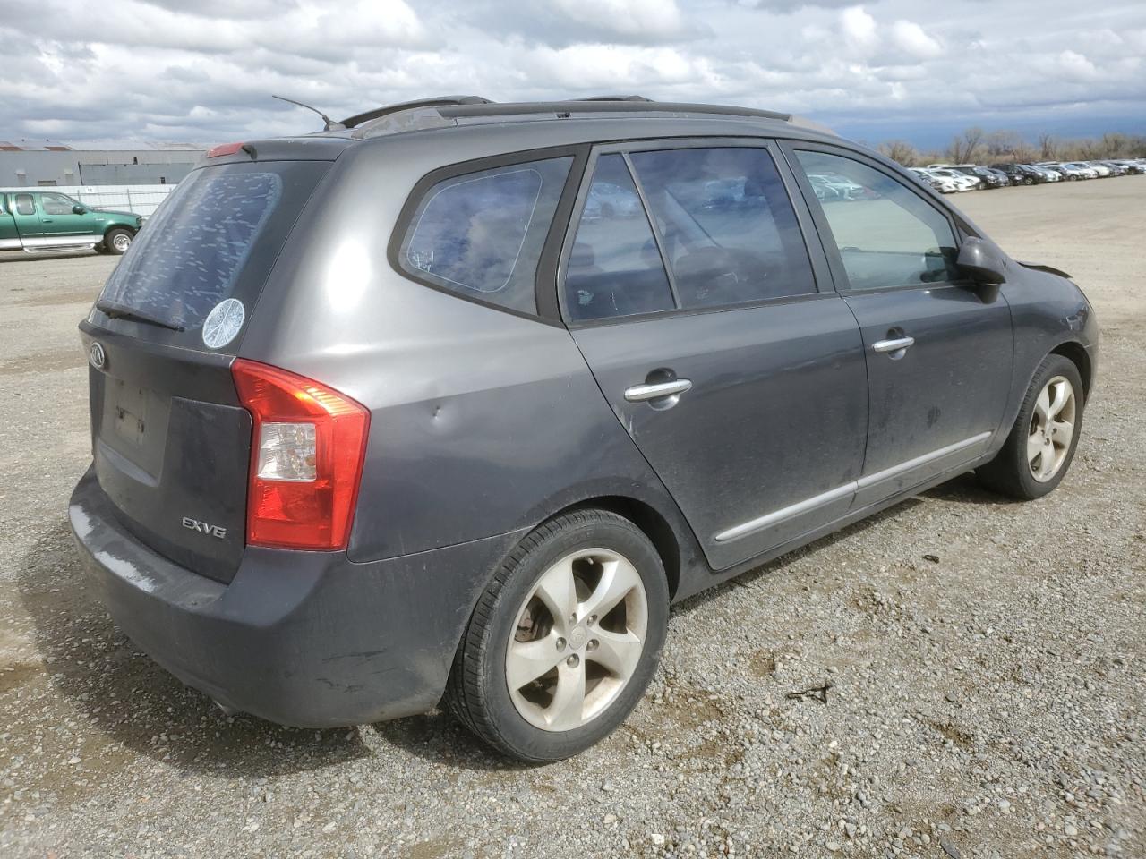 2007 Kia Rondo - Image 3