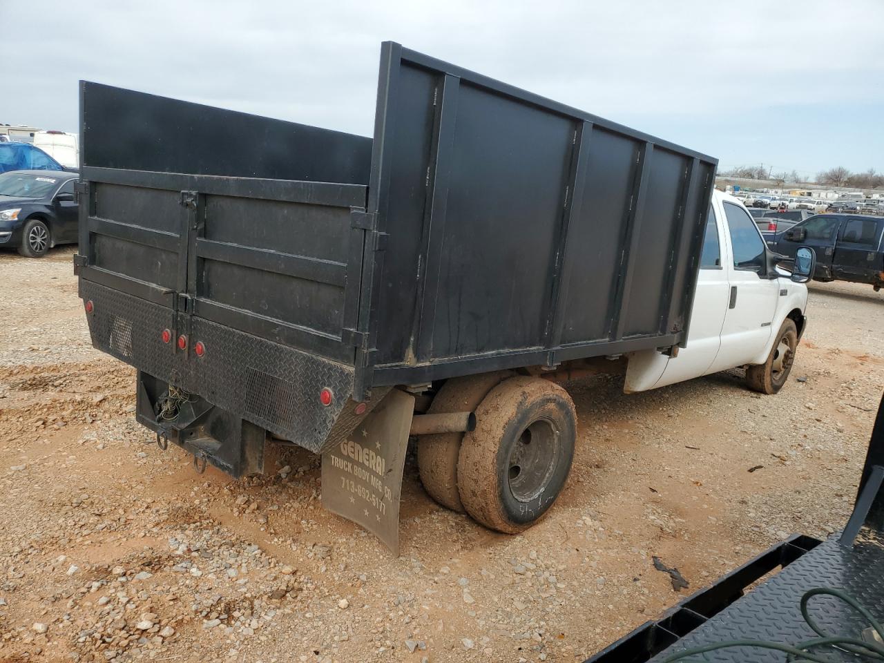 2002 Ford F350 - Image 3