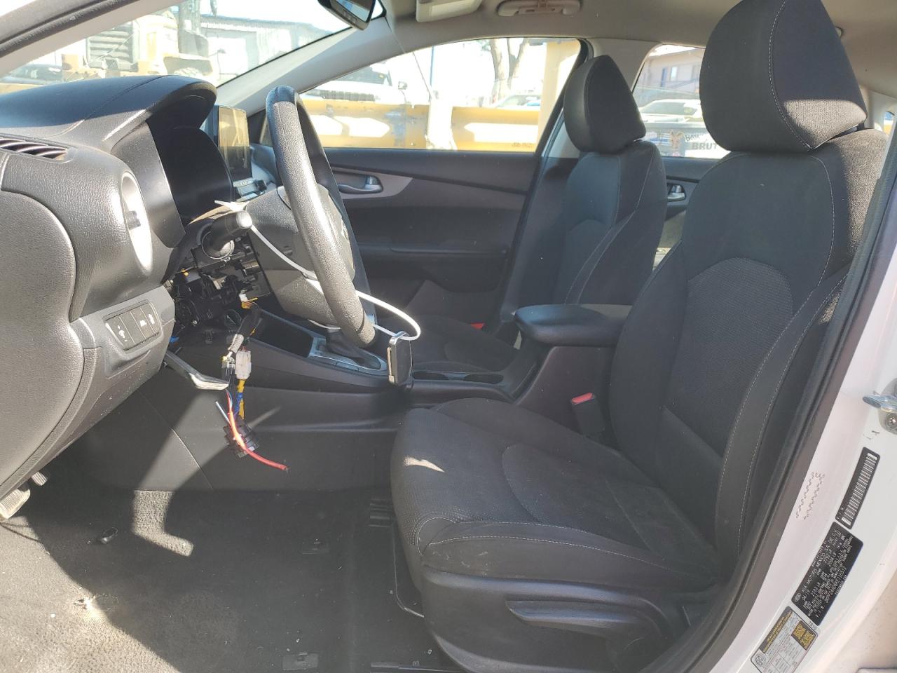 2019 Kia Forte - Image 7
