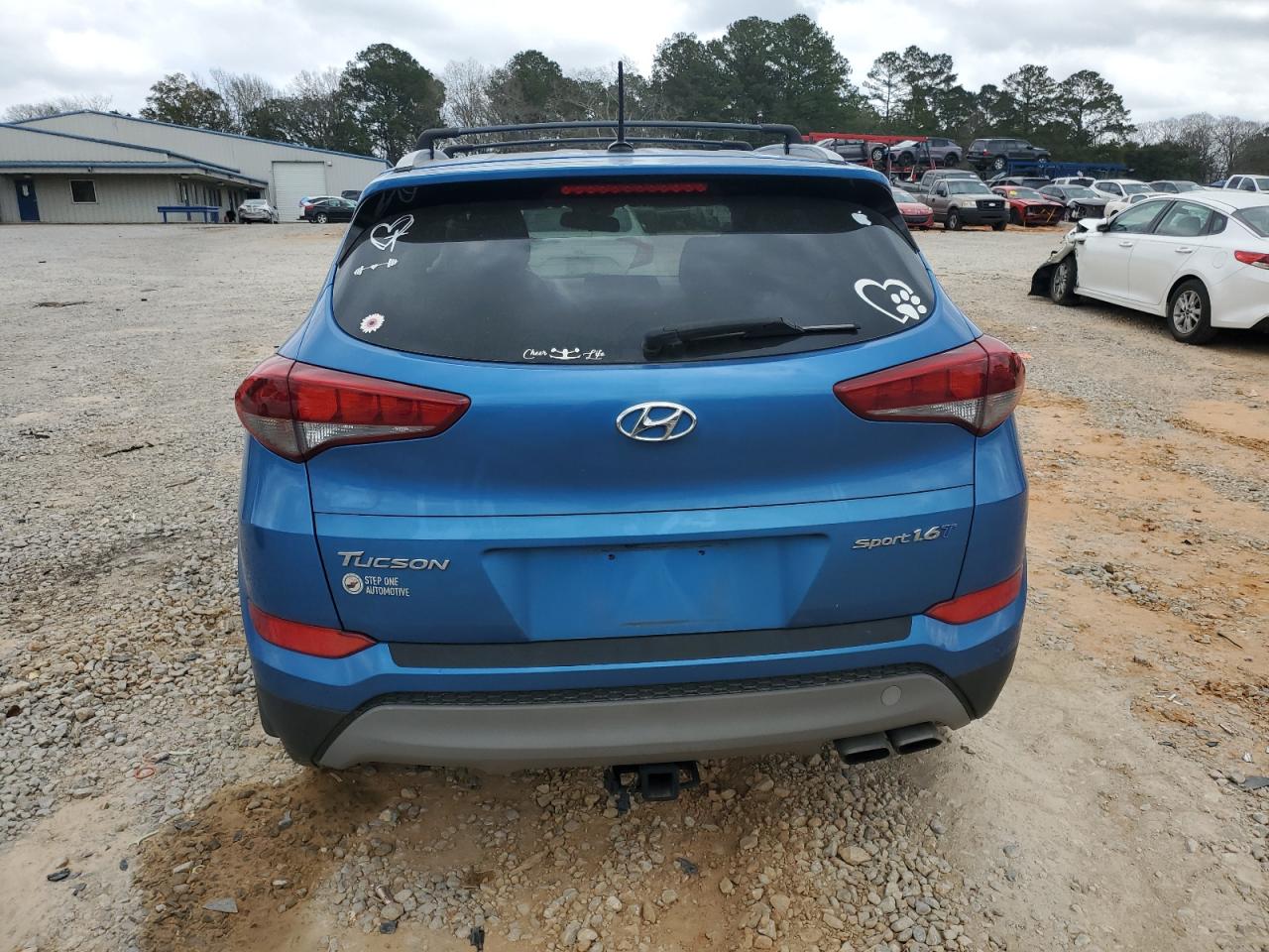 2017 Hyundai Tucson - Image 6