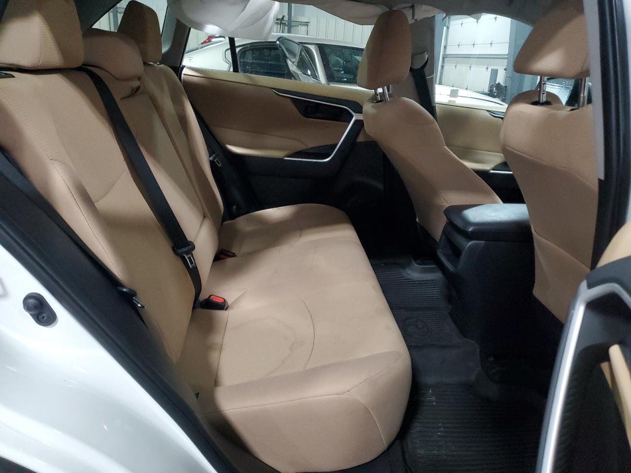 2021 Toyota RAV 4 - Image 11