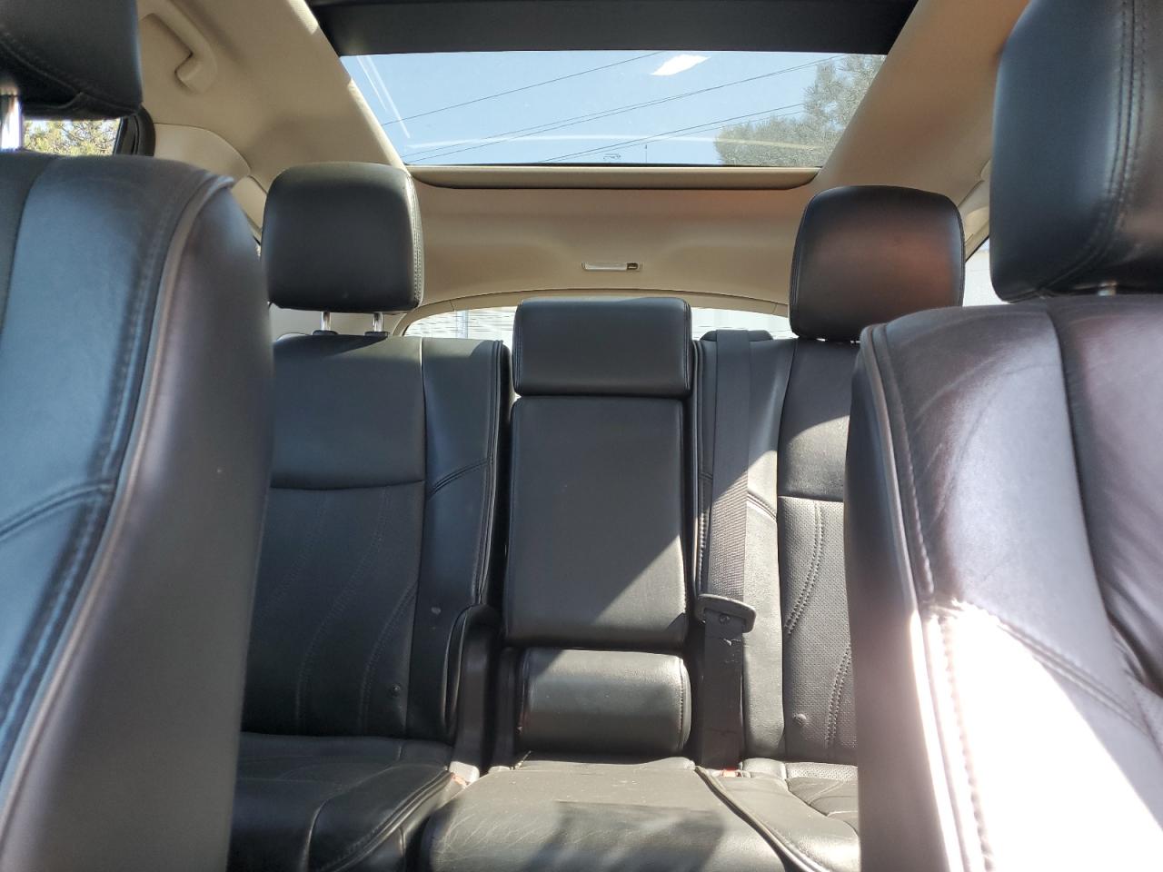 2013 Infiniti JX - Image 10