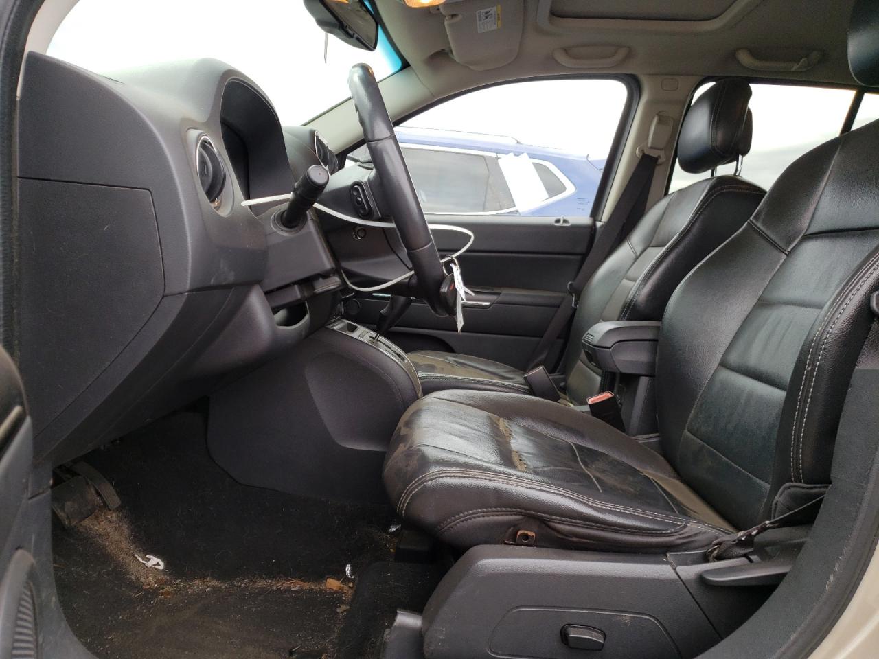 2010 Jeep Compass - Image 7