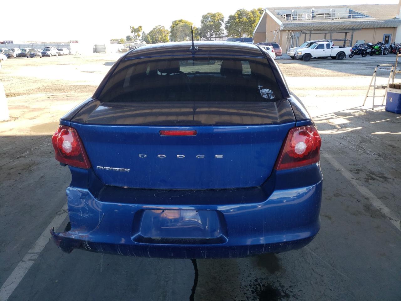 2014 Dodge Avenger - Image 6