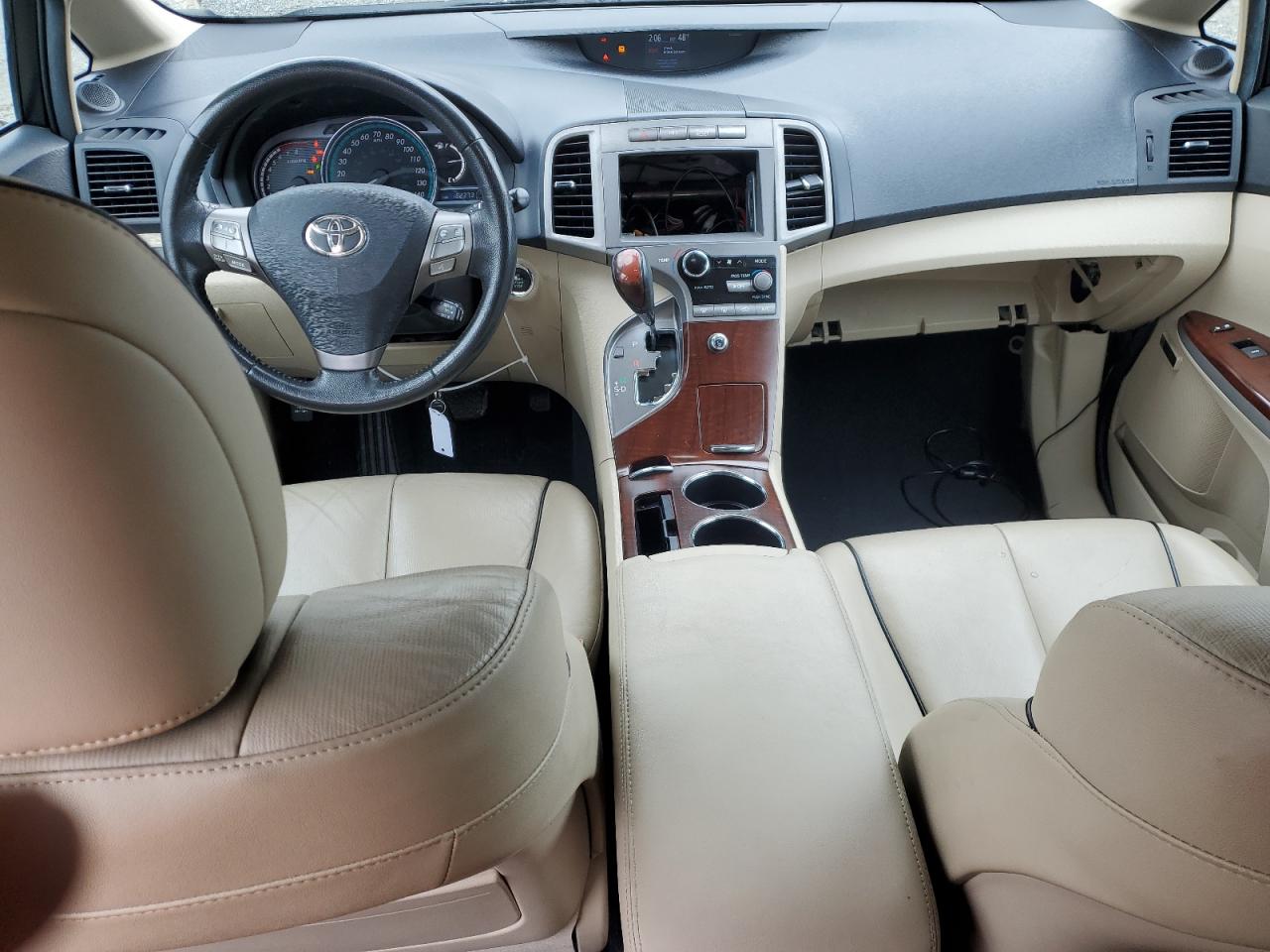 2010 Toyota Venza - Image 8