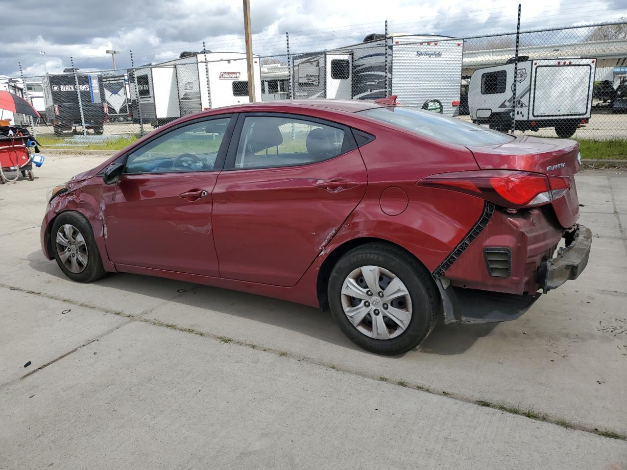 2016 Hyundai Elantra - Image 2