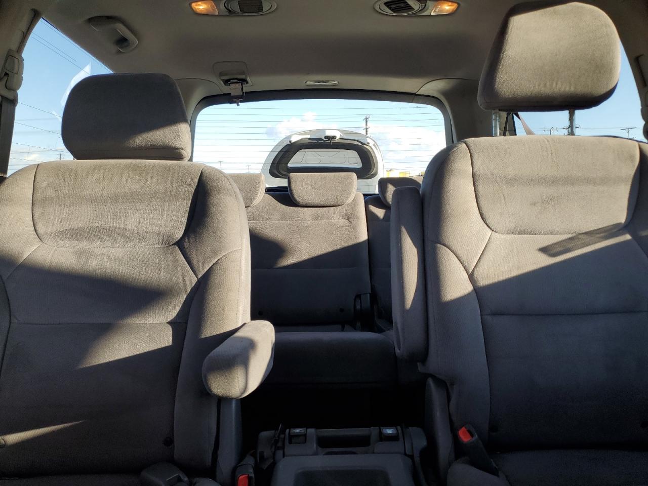 2007 Honda Odyssey - Image 10