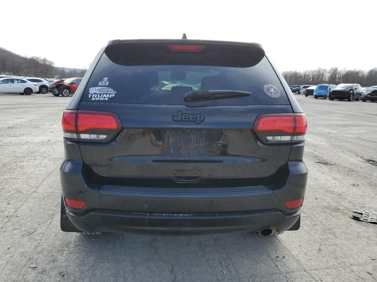 2019 Jeep Grand Cherokee - Image 6