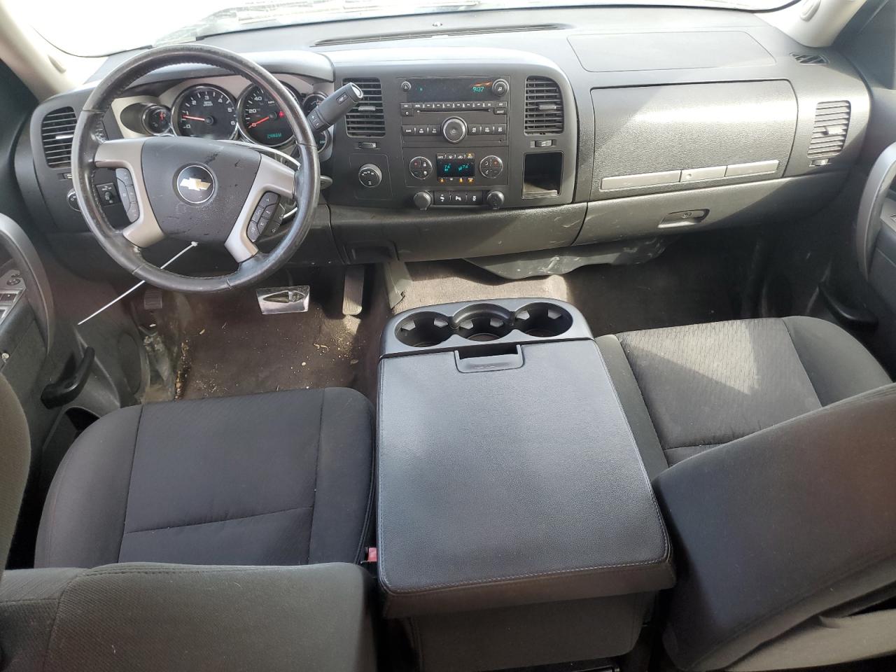 2012 Chevrolet Silverado - Image 8