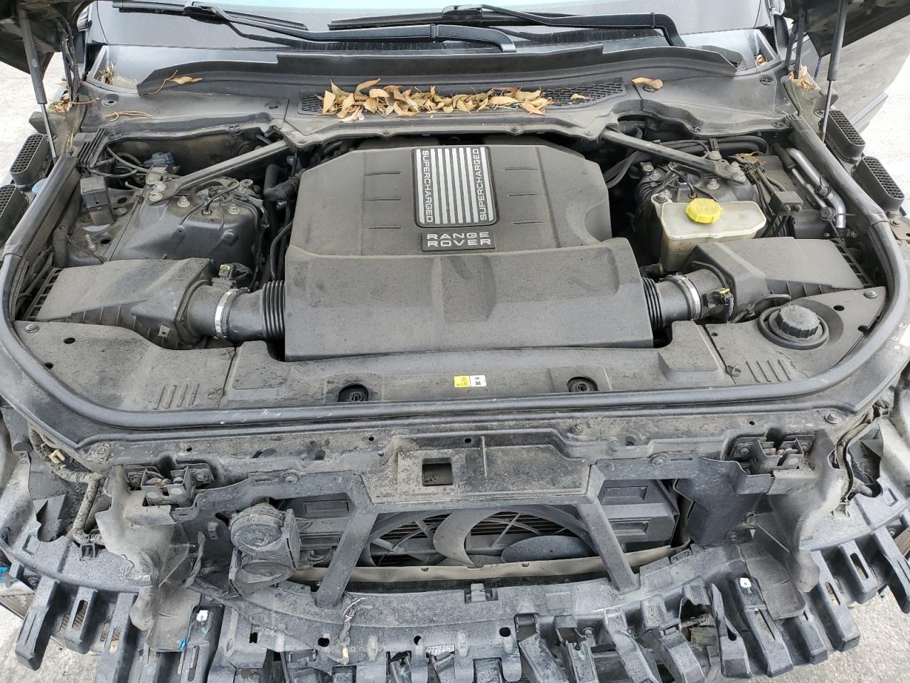 2013 Land Rover Range Rover - Image 12