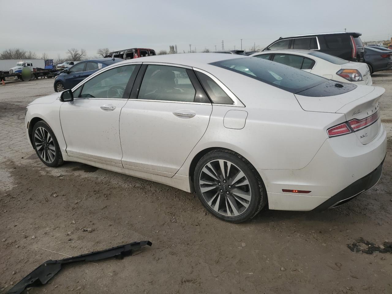 2018 Lincoln MKZ - Image 2